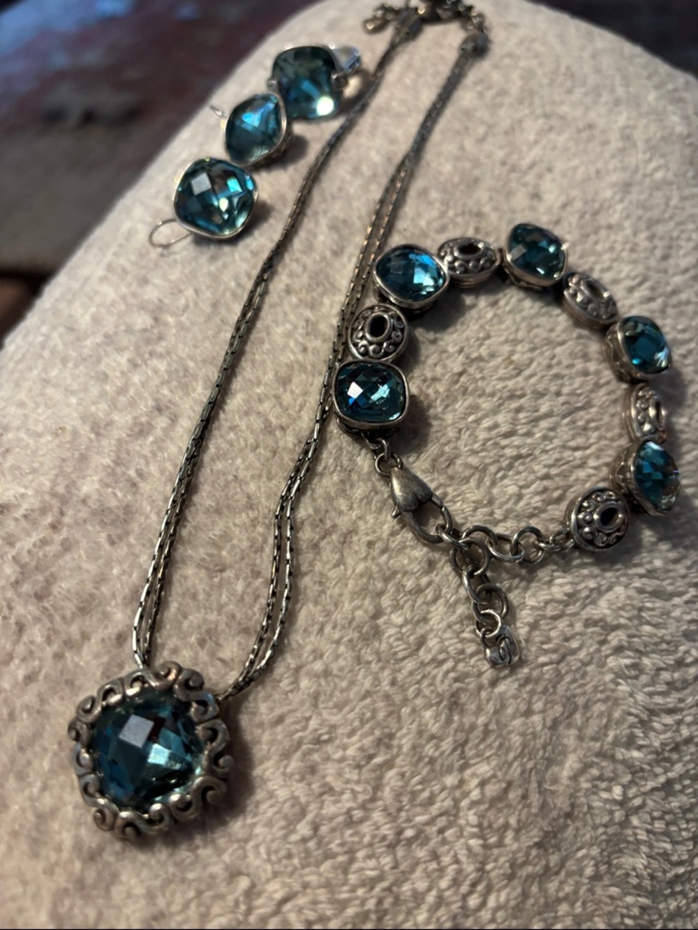 Brighton Silver Blue Crystal Jewelry Set Necklace Bracelet Ring Earrings. - Picture 7 of 7